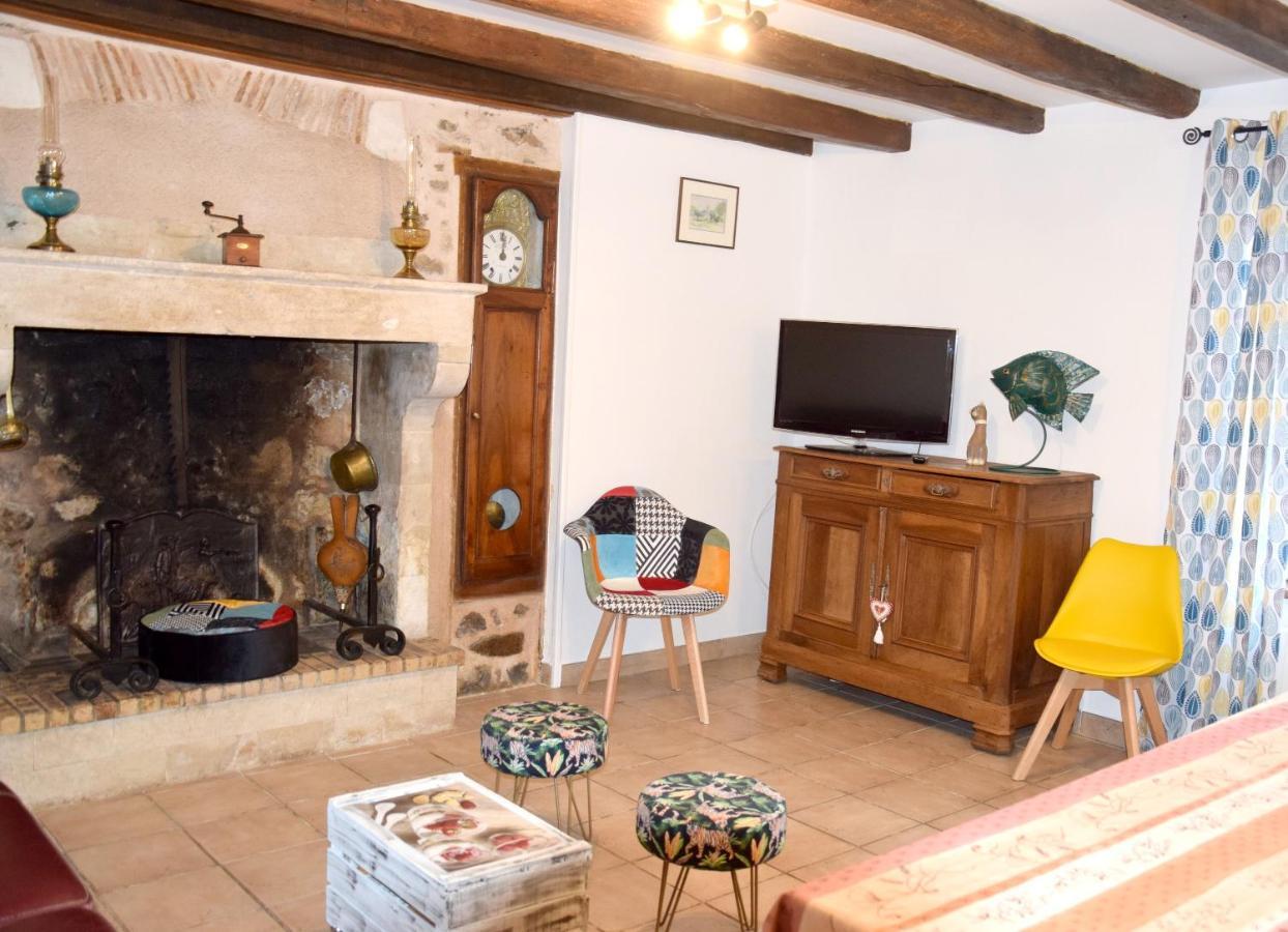 Maison Charismatique A Saint-Germier Avec Jardin Cloture. Экстерьер фото